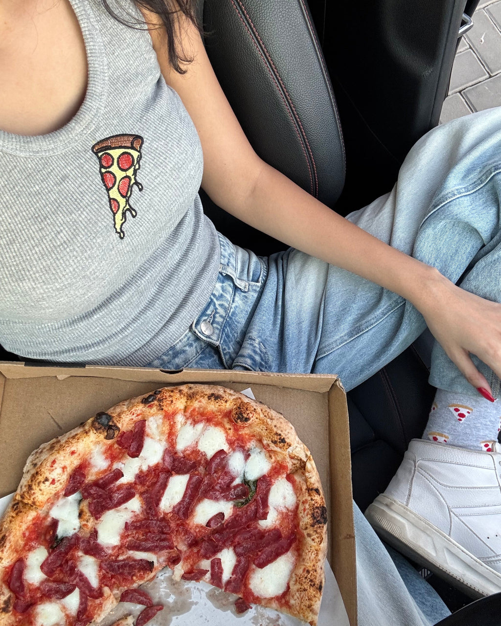 Pizza top in grey